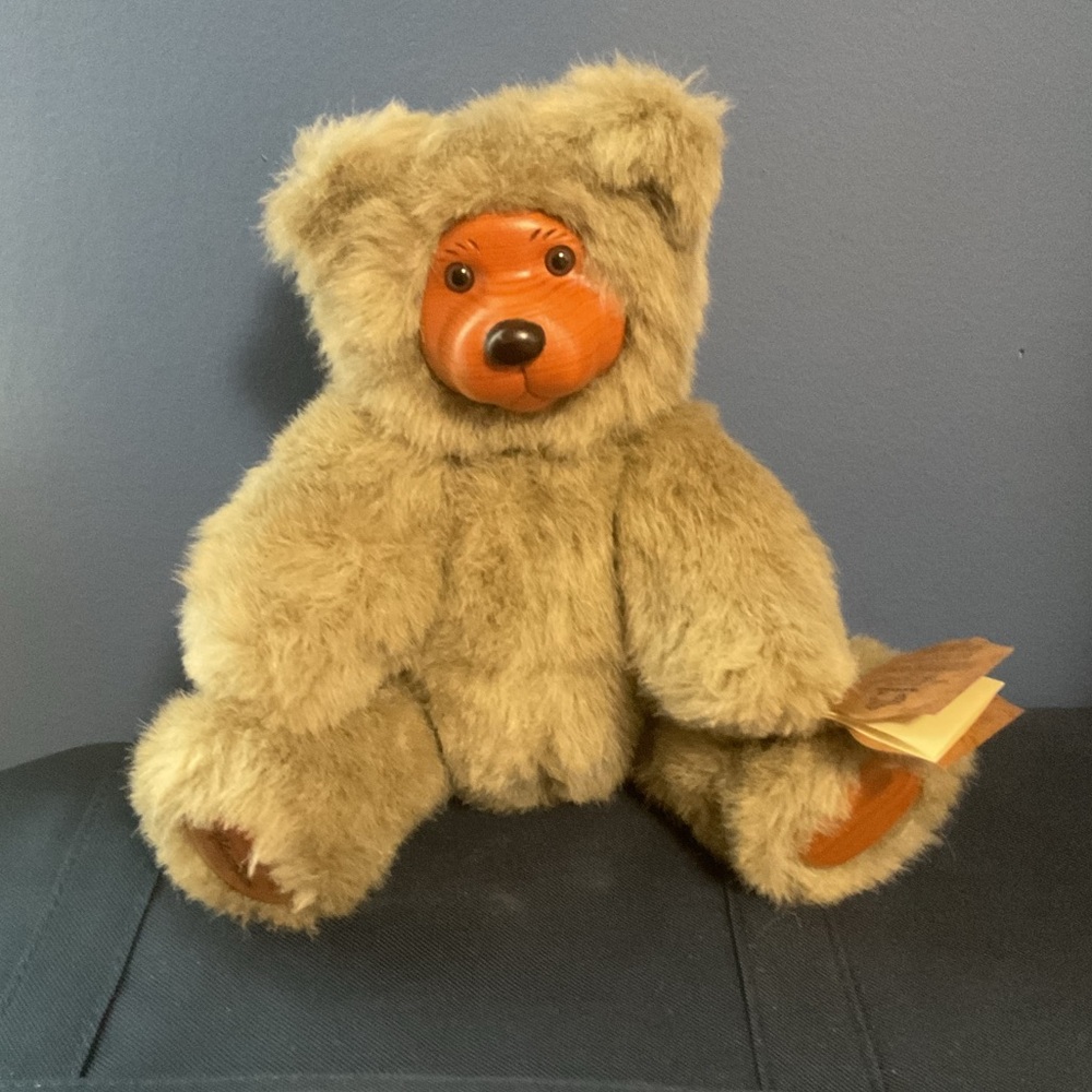 Raikes Bears-Stuffed Animal-Robert Raike-Collectible-1989-Wood Face original tag